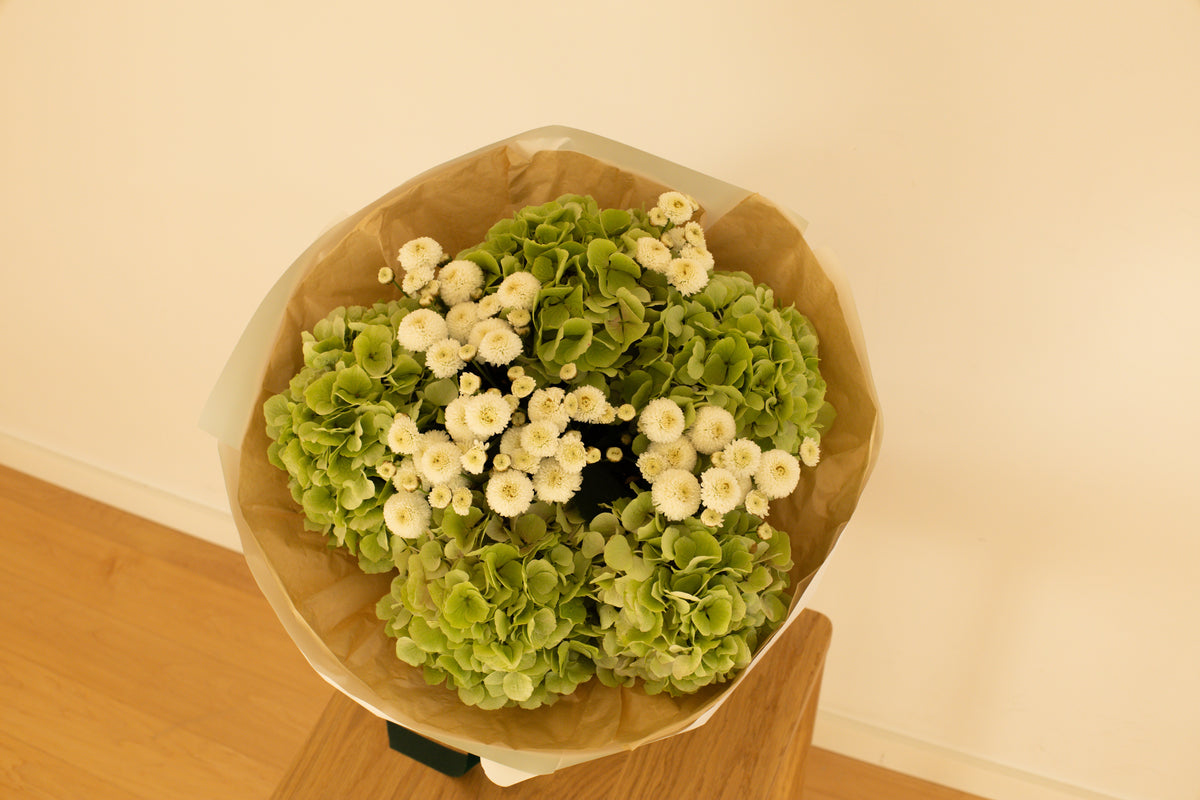 Bouquet with hydrangeas and chrysanthemum