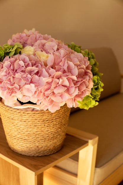 L size basket with hydrangeas and roses