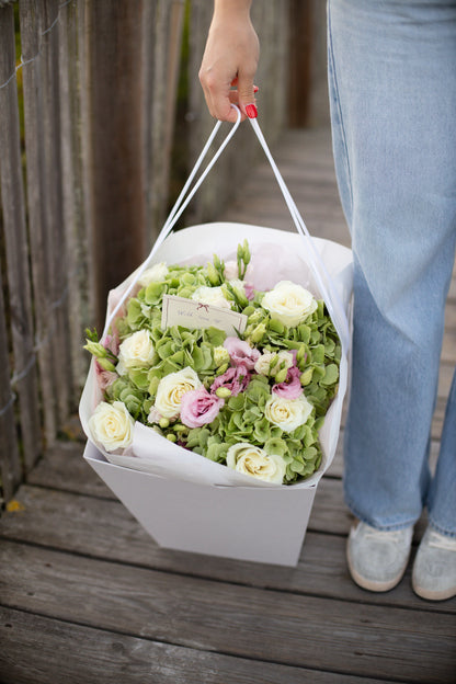 Bouquet with hydrangeas, roses and lisianthus